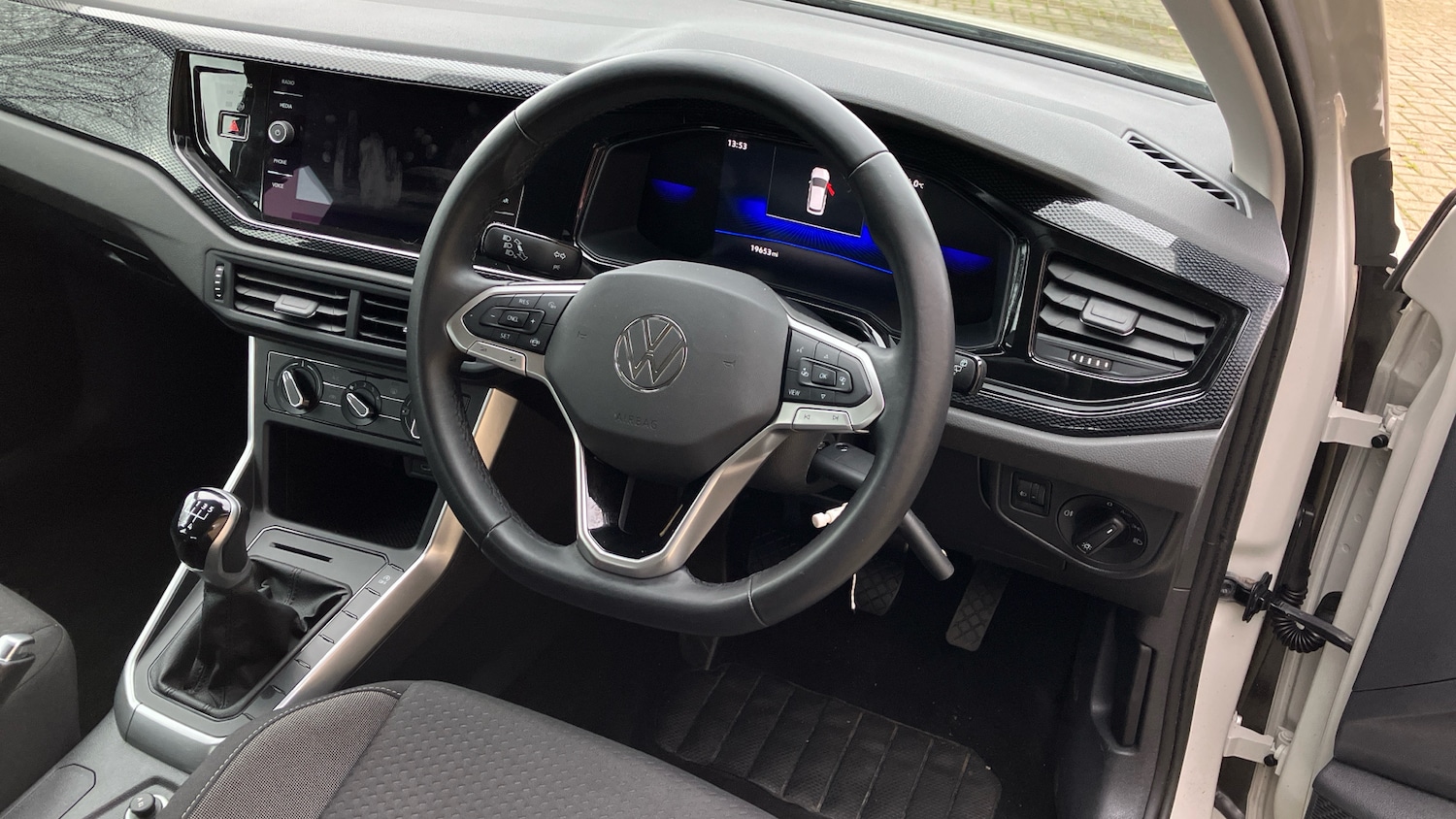 Used Volkswagen Polo 2023 for sale - 76568348: Photo 6