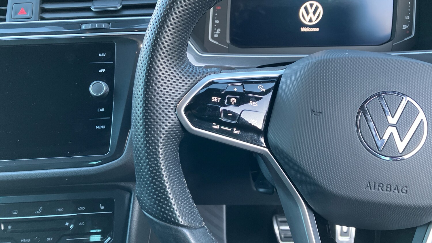 Used Volkswagen Tiguan 2024 for sale - 76940135: Photo 17