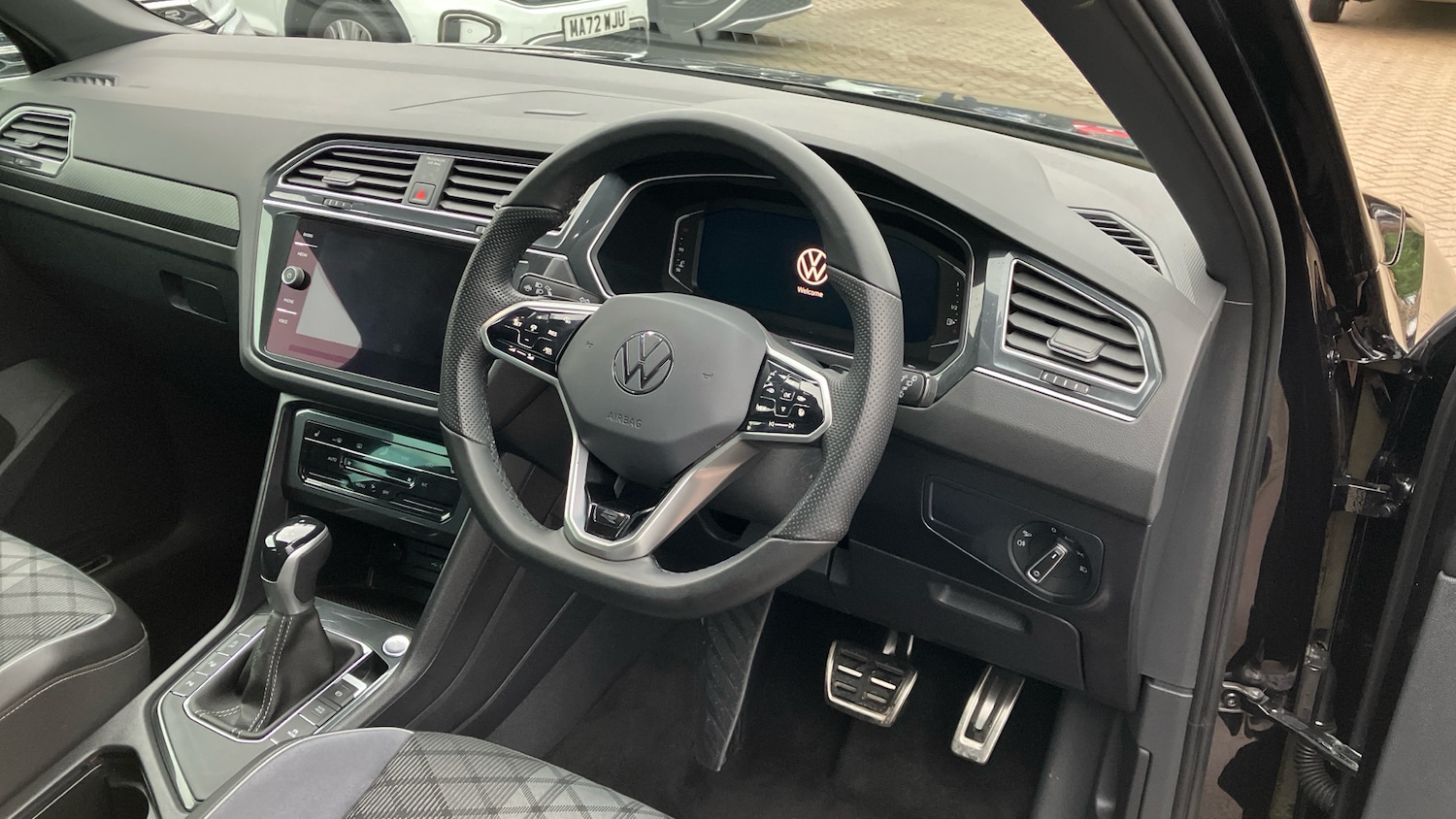 Used Volkswagen Tiguan 2024 for sale - 77273510: Photo 6