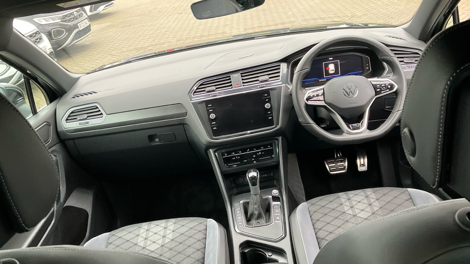 Used Volkswagen Tiguan 2024 for sale - 77273510: Photo 9