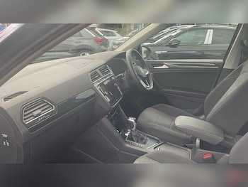 Used Volkswagen Tiguan 2023 for sale - 75425232: Photo