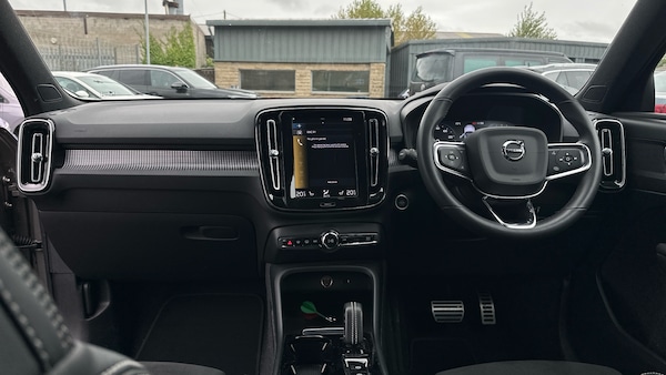 Used Volvo XC40 2021 for sale - 76100841: Photo 10