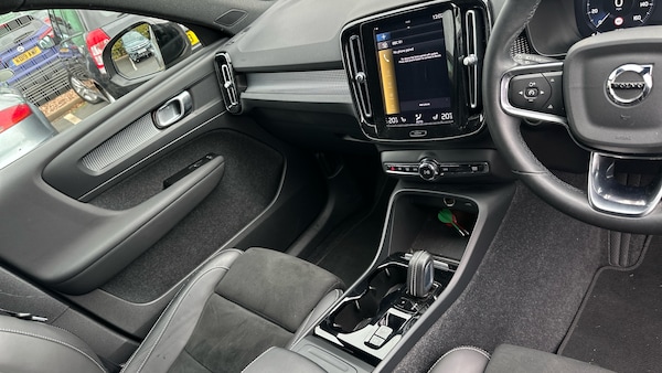 Used Volvo XC40 2021 for sale - 76100841: Photo 14