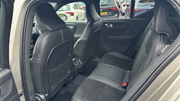 Used Volvo XC40 2021 for sale - 76100841: Photo 16