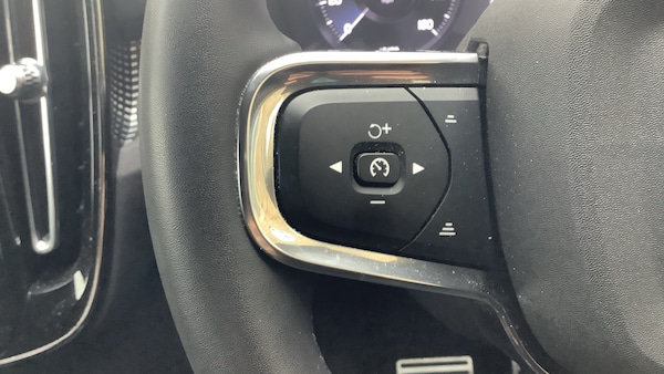 Used Volvo XC40 2021 for sale - 76100841: Photo 24