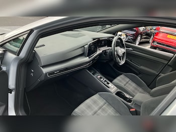 Used Volkswagen Golf 2022 for sale - 76391187: Photo