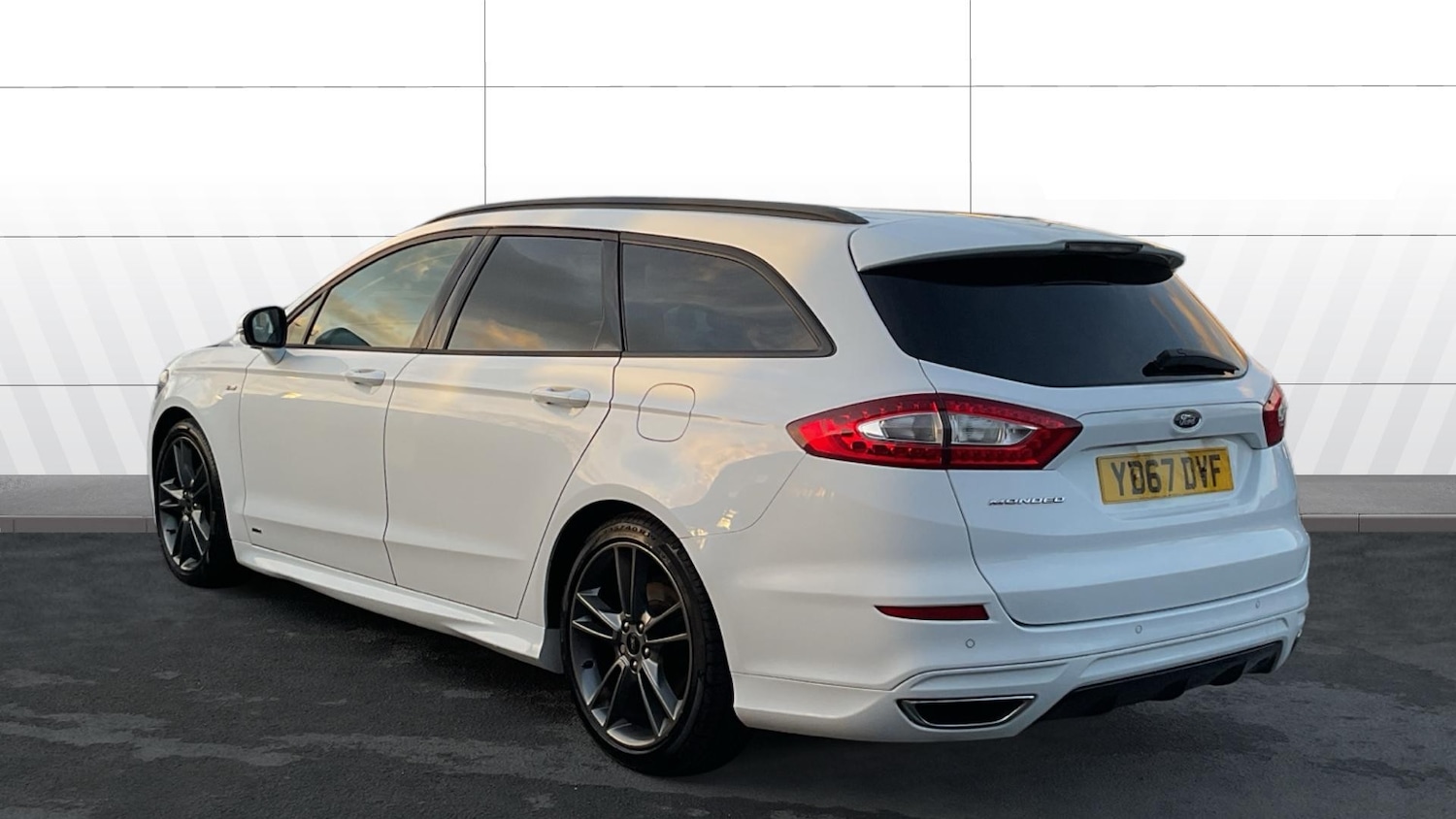 Used Ford Mondeo 2017 for sale - 77431086: Photo 2