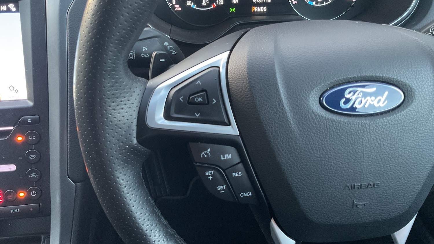 Used Ford Mondeo 2017 for sale - 77431086: Photo 26