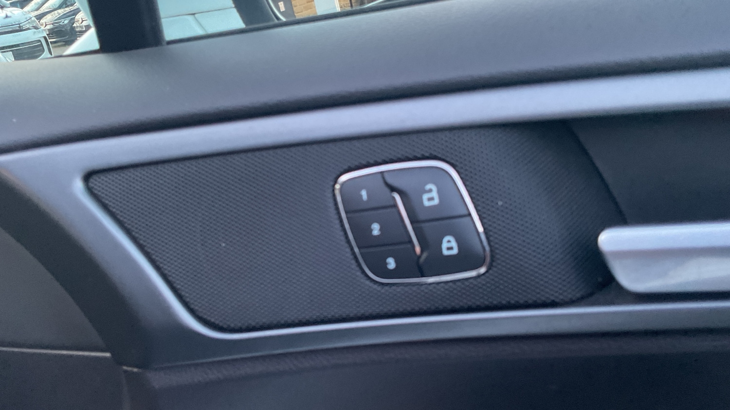 Used Ford Mondeo 2017 for sale - 77431086: Photo 29