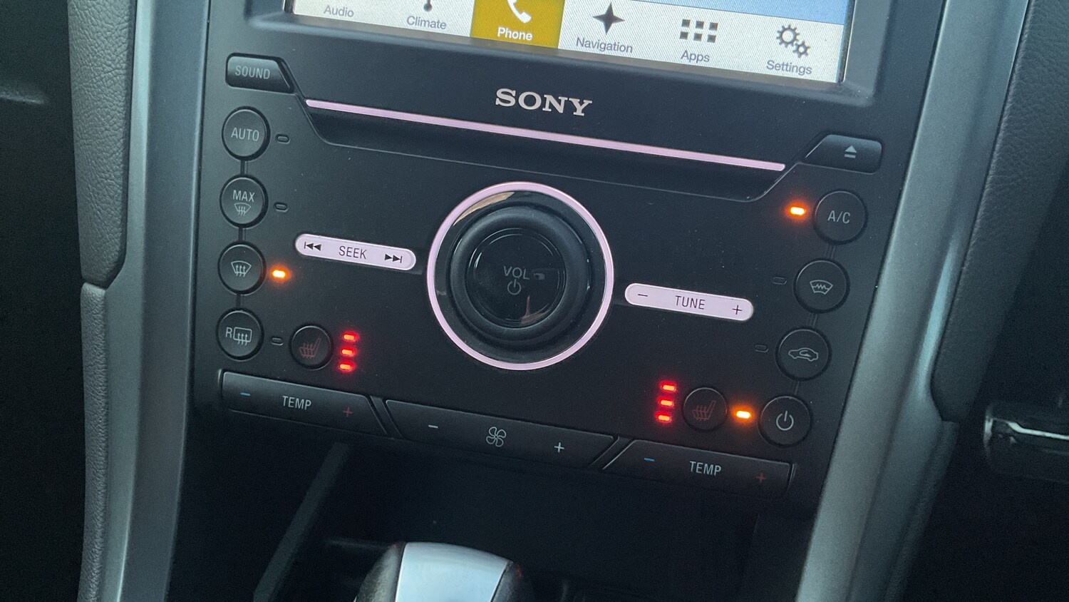 Used Ford Mondeo 2017 for sale - 77431086: Photo 32