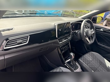 Used Volkswagen T-Roc 2025 for sale - 78166093: Photo