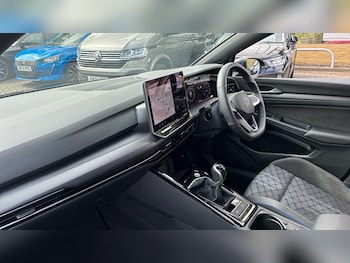 Used Volkswagen Golf 2025 for sale - 79560156: Photo