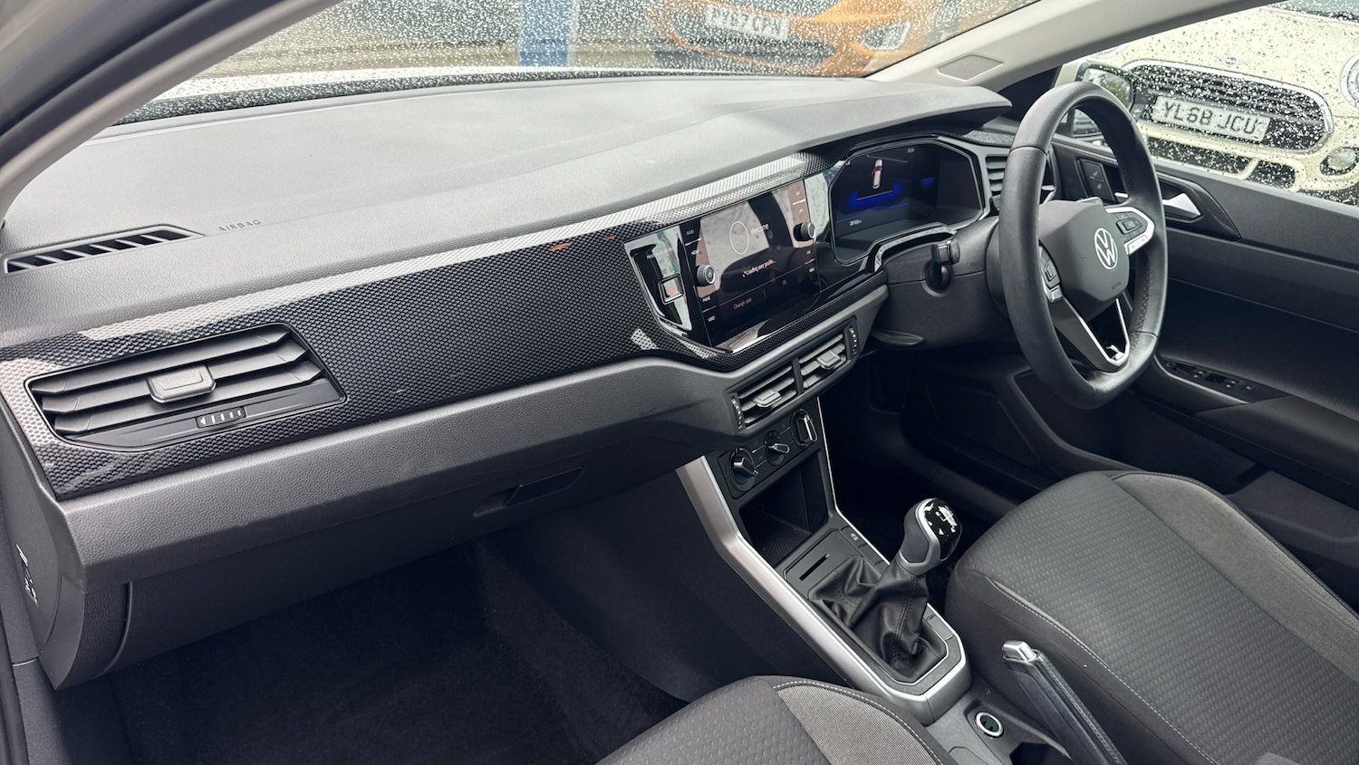 Used Volkswagen Polo 2023 for sale - 77712929: Photo 2