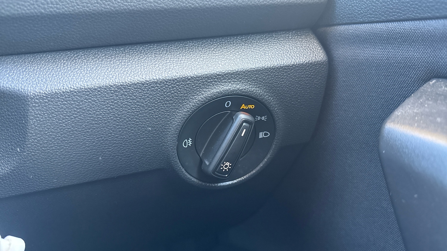 Used Volkswagen T-Roc 2023 for sale - 77225677: Photo 31