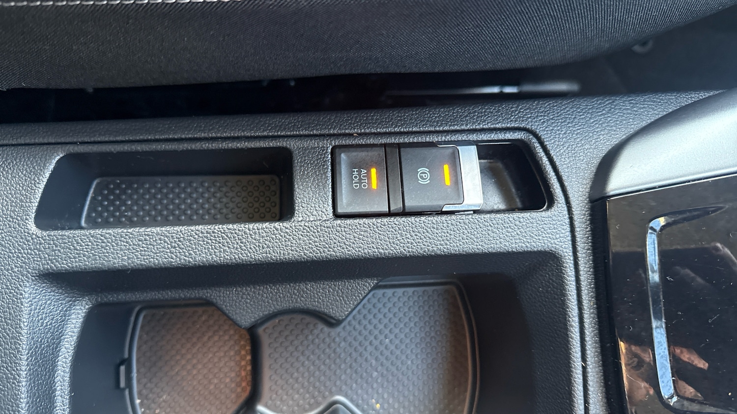 Used Volkswagen T-Roc 2023 for sale - 77225677: Photo 35