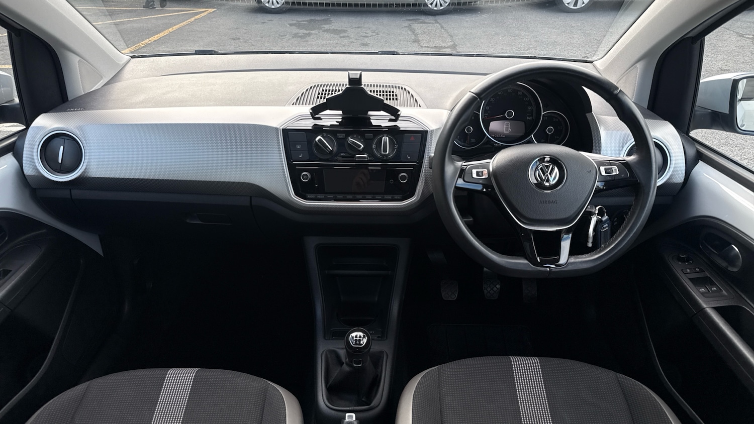 Used Volkswagen up! 2017 for sale - 78132147: Photo 10