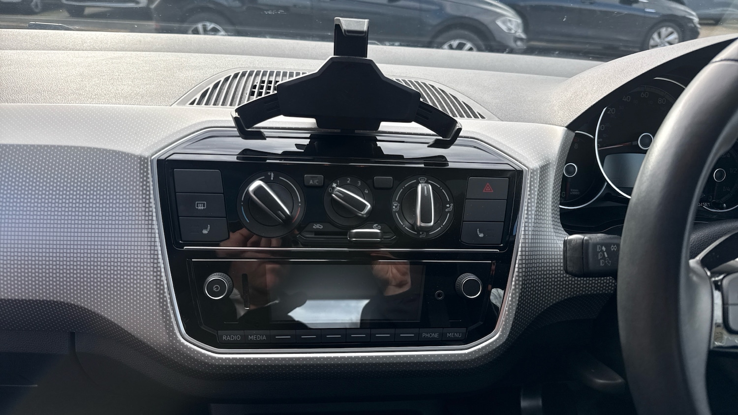 Used Volkswagen up! 2017 for sale - 78132147: Photo 12