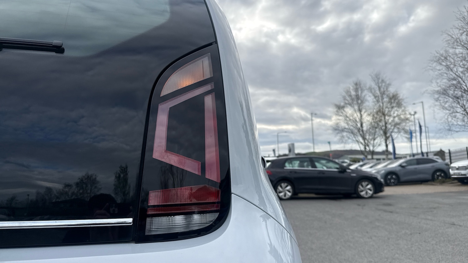 Used Volkswagen up! 2017 for sale - 78132147: Photo 41