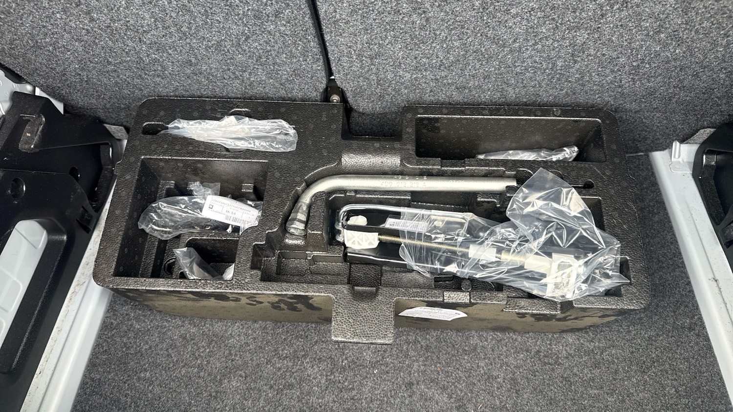 Used Volkswagen up! 2017 for sale - 78132147: Photo 42