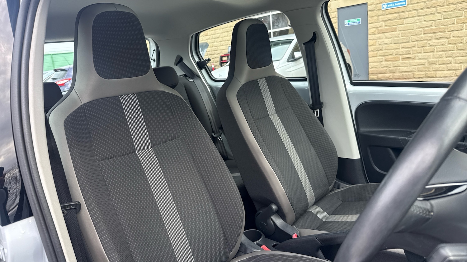 Used Volkswagen up! 2017 for sale - 78132147: Photo 45