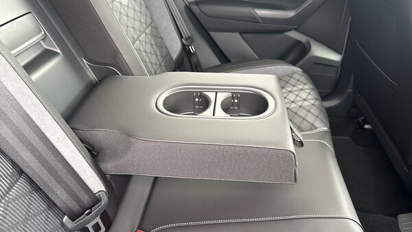 Used Volkswagen T-Roc 2025 for sale - 76075763: Photo 30