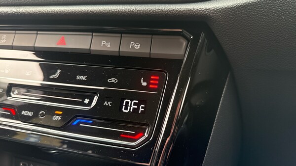Used Volkswagen T-Roc 2025 for sale - 76075763: Photo 36