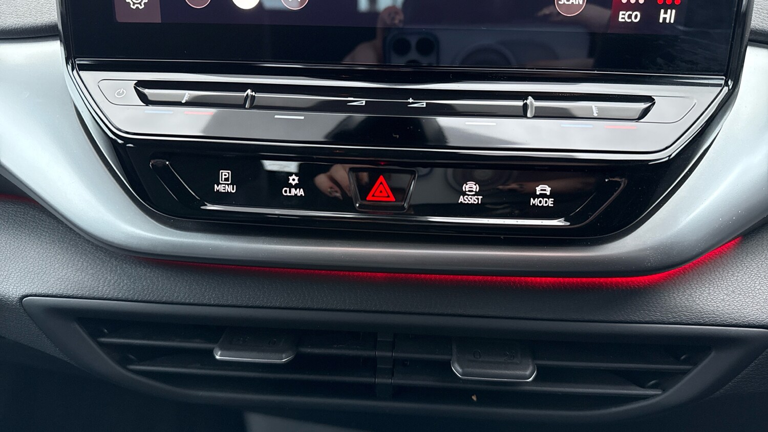 Used Volkswagen ID.4 2022 for sale - 77618805: Photo 13