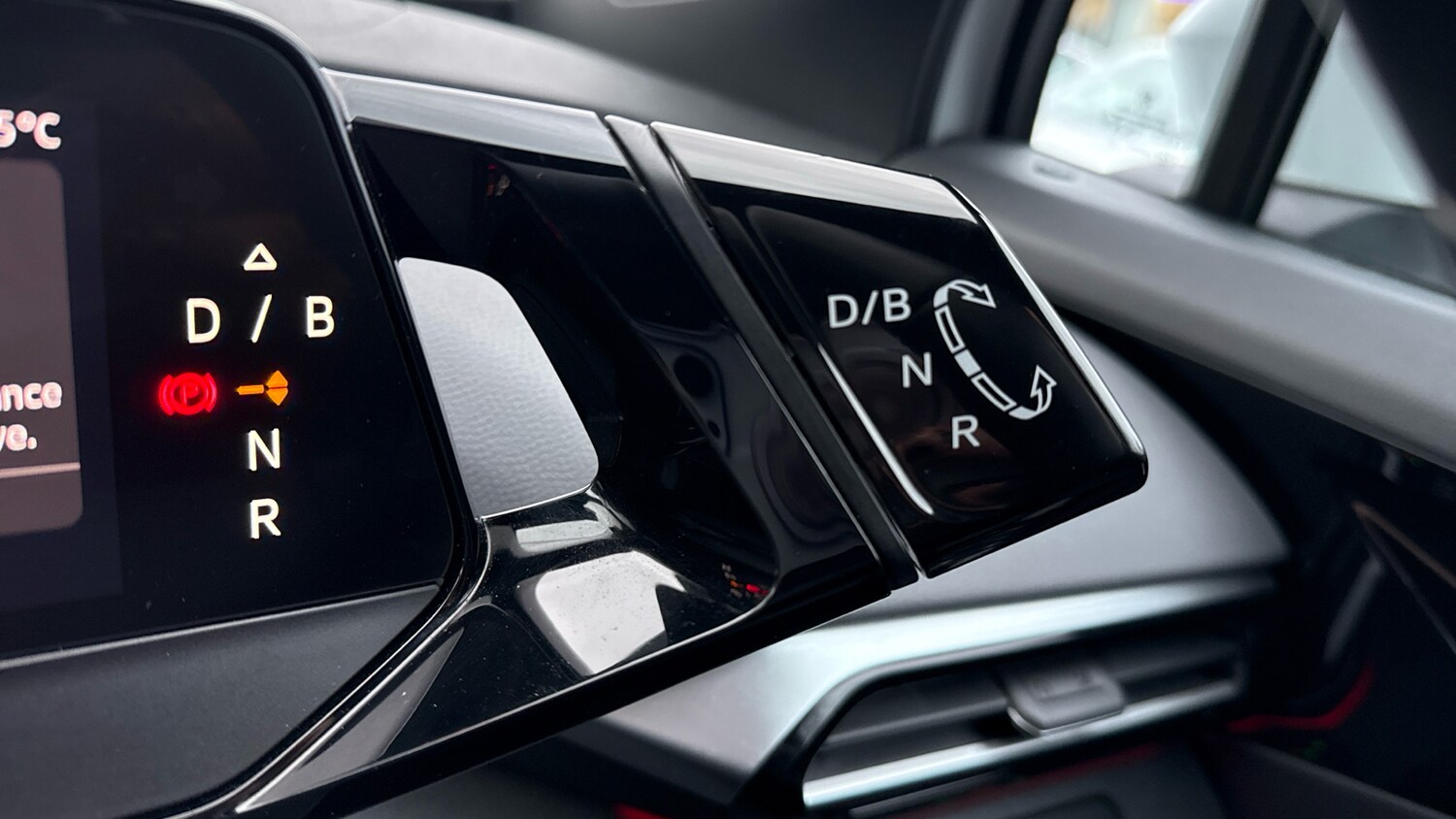 Used Volkswagen ID.4 2022 for sale - 77618805: Photo 14