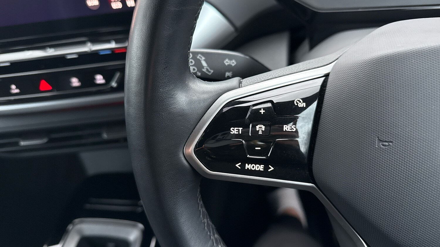 Used Volkswagen ID.4 2022 for sale - 77618805: Photo 17