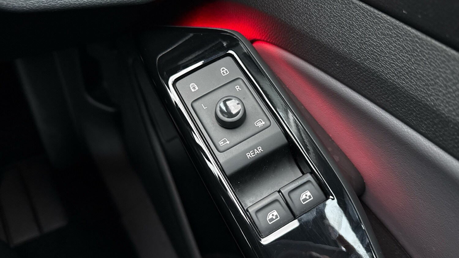 Used Volkswagen ID.4 2022 for sale - 77618805: Photo 21