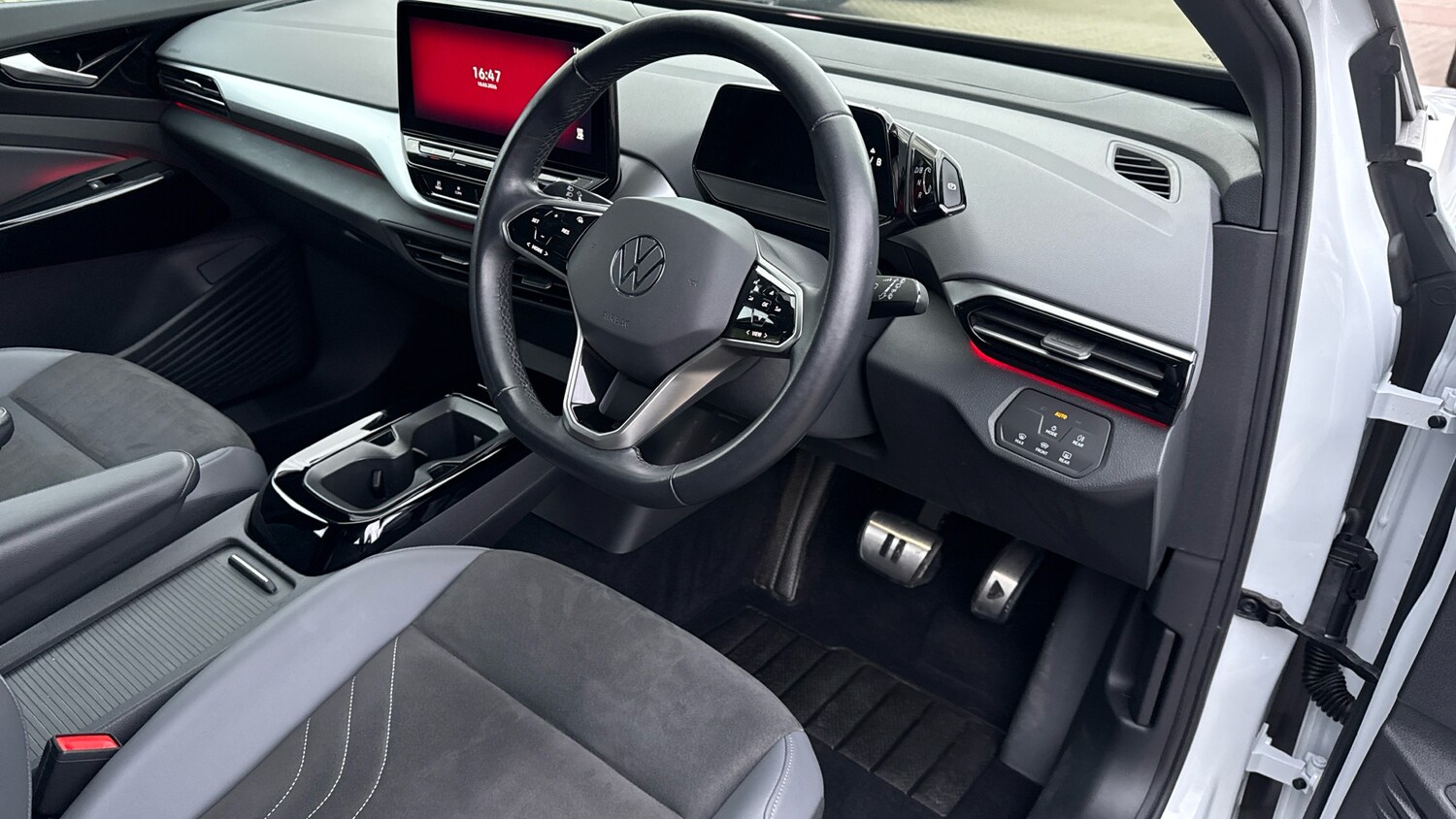 Used Volkswagen ID.4 2022 for sale - 77618805: Photo 6