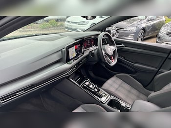 Used Volkswagen Golf 2023 for sale - 78812986: Photo