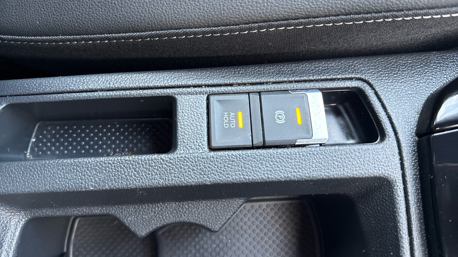 Used Volkswagen T-Roc 2023 for sale - 77973177: Photo 38