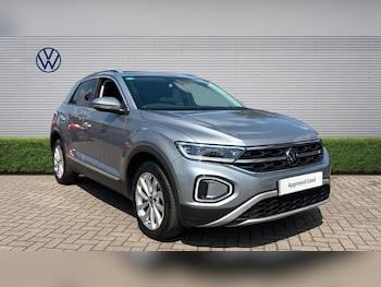 Used Volkswagen T-Roc 2023 for sale - 79081711: Photo