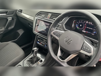 Used Volkswagen Tiguan Allspace 2024 for sale - 77618785: Photo