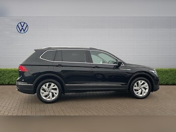 Used Volkswagen Tiguan Allspace 2024 for sale - 77618785: Photo