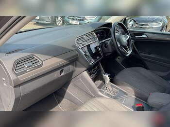 Used Volkswagen Tiguan Allspace 2023 for sale - 78410457: Photo