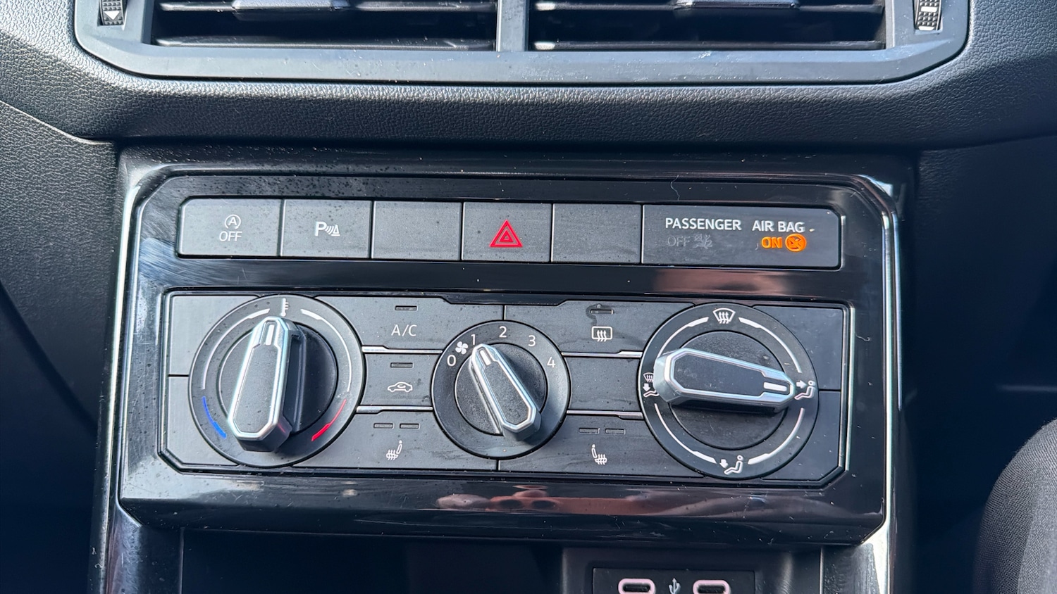 Used Volkswagen T-Cross 2022 for sale - 77323819: Photo 13