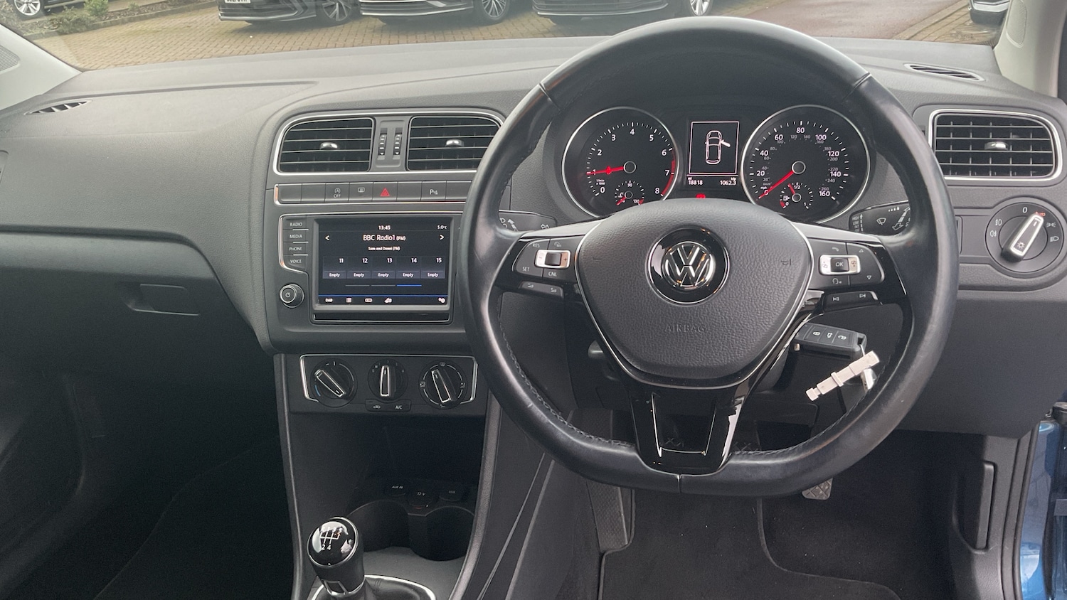 Used Volkswagen Polo 2017 for sale - 77270717: Photo 10