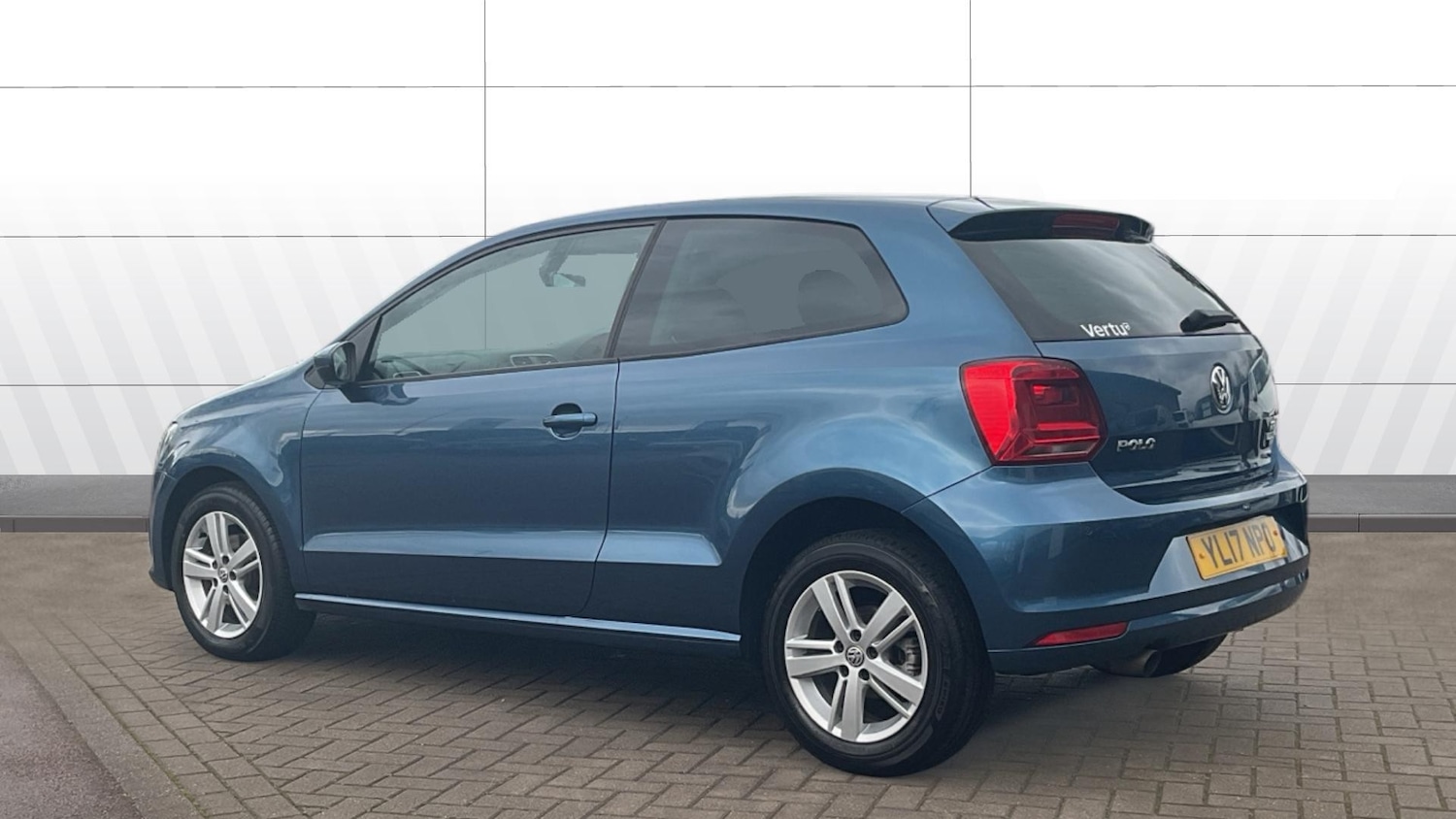 Used Volkswagen Polo 2017 for sale - 77270717: Photo 2