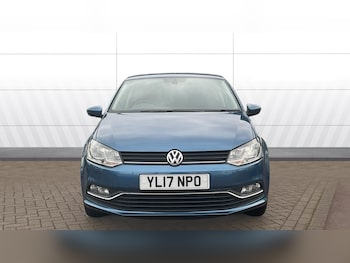 Used Volkswagen Polo 2017 for sale - 77270717: Photo
