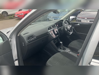 Used Volkswagen Tiguan 2021 for sale - 76779276: Photo
