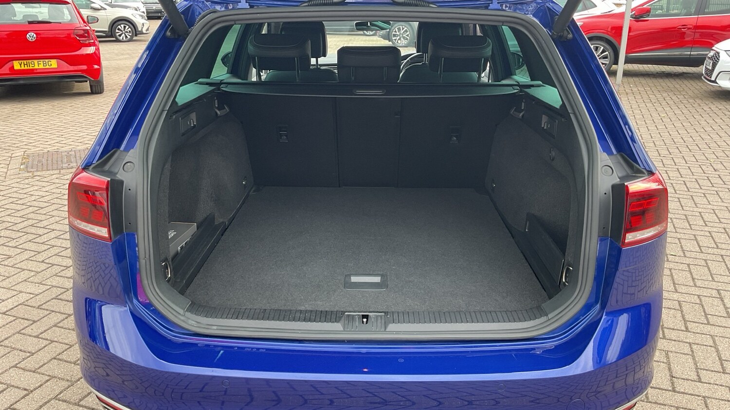 2020 Volkswagen Passat 1.5 TSI EVO R-Line 5dr DSG Petrol Estate Estate Petrol Au - Picture 20 of 24