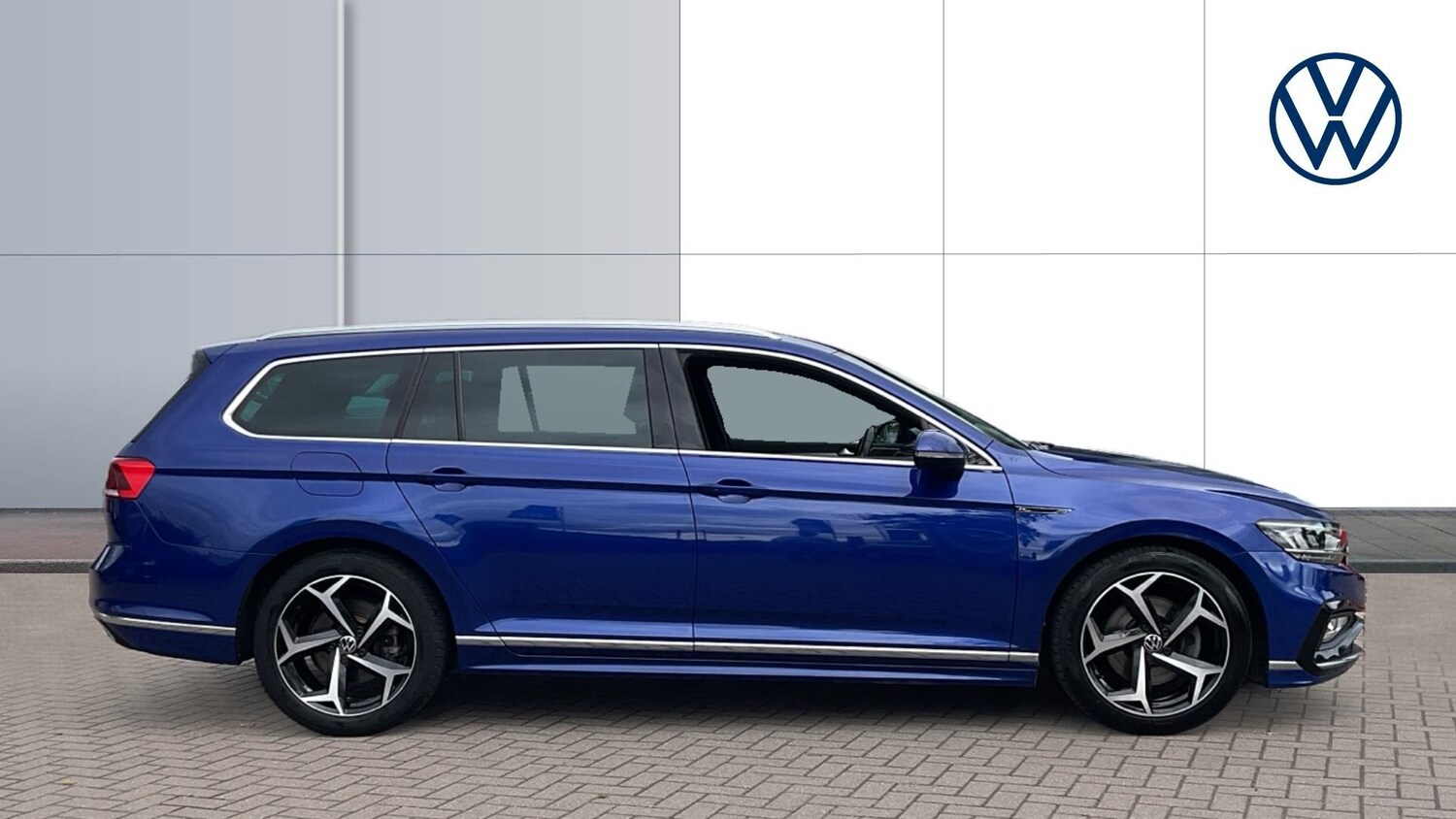2020 Volkswagen Passat 1.5 TSI EVO R-Line 5dr DSG Petrol Estate Estate Petrol Au - Picture 4 of 24