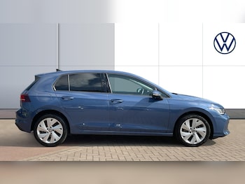 Used Volkswagen Golf 2024 for sale - 75555668: Photo