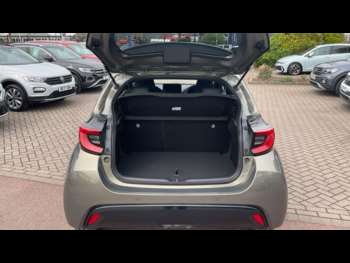 Used Toyota Yaris 2024 for sale - 74911339: Photo