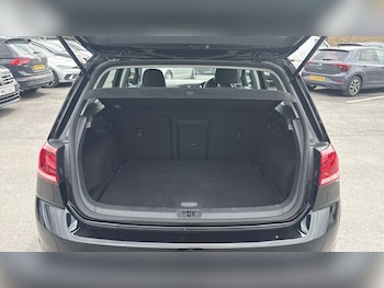 Used Volkswagen Golf 2017 for sale - 78555154: Photo