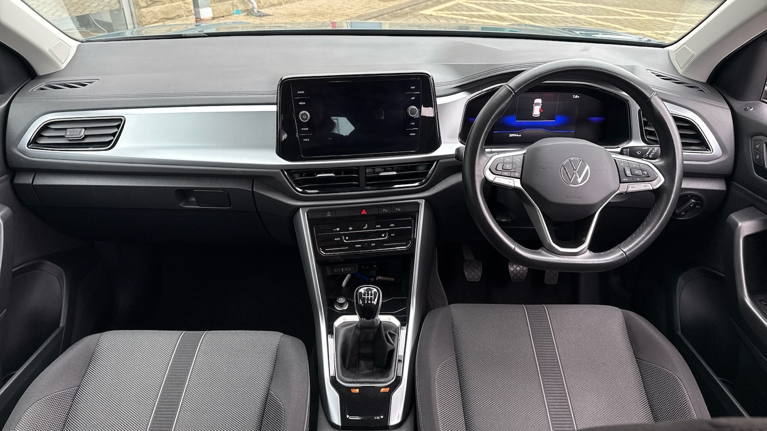 Used Volkswagen T-Roc 2024 for sale - 78000794: Photo 9