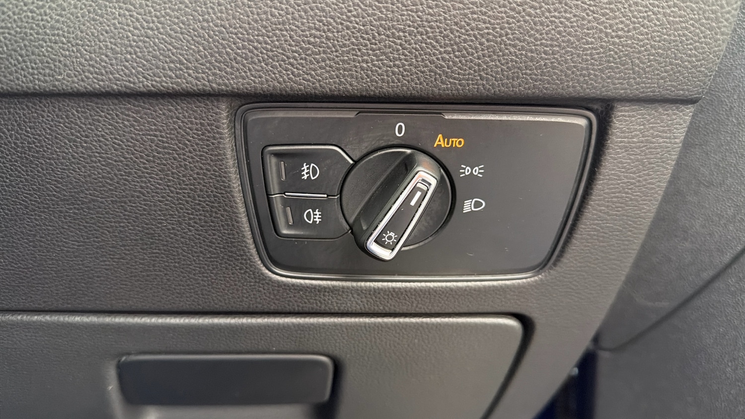 Used Volkswagen Passat 2022 for sale - 76330333: Photo 31