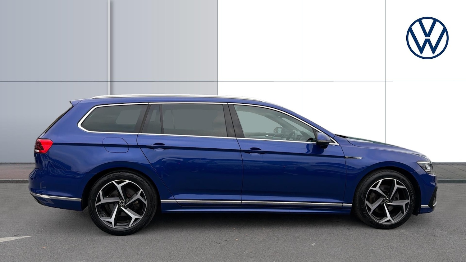 Used Volkswagen Passat 2022 for sale - 76330333: Photo 4